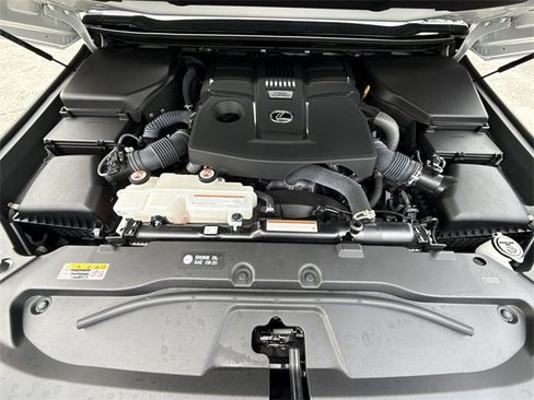 Used 2024 Lexus GX 550 image 27
