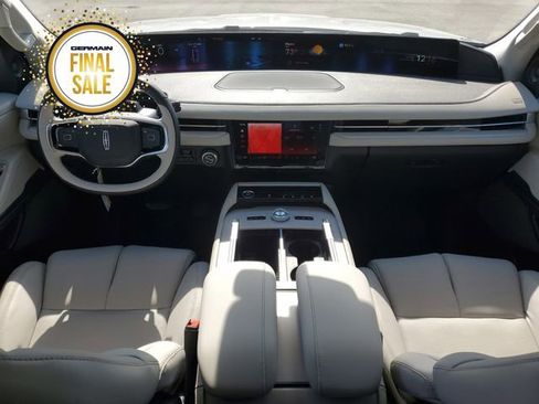 New 2025 Lincoln Navigator Reserve image 15