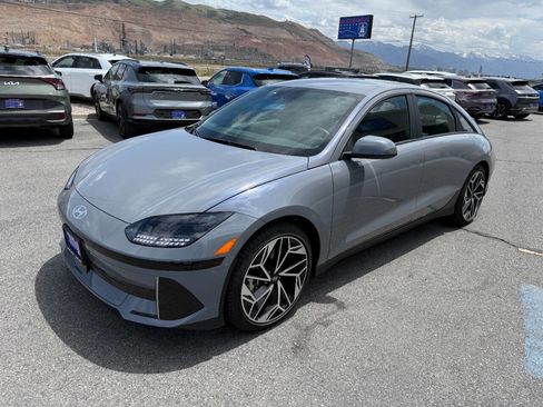 Used 2024 Hyundai Ioniq 6 SEL AWD/4WD image 2