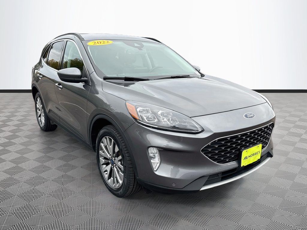 Used 2022 Ford Escape Titanium w/ Class II Trailer Tow Package AWD/4WD image 3