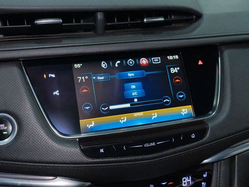 Used 2018 Cadillac XT5 Premium Luxury w/ Driver Assist Package image 44