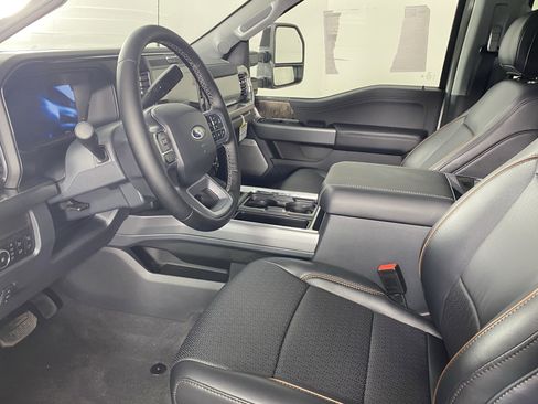 New 2025 Ford F250 Lariat w/ Lariat Ultimate Package image 10