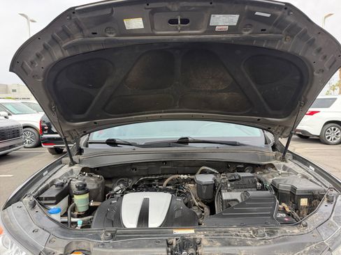 Used 2011 Hyundai Santa Fe SE image 22