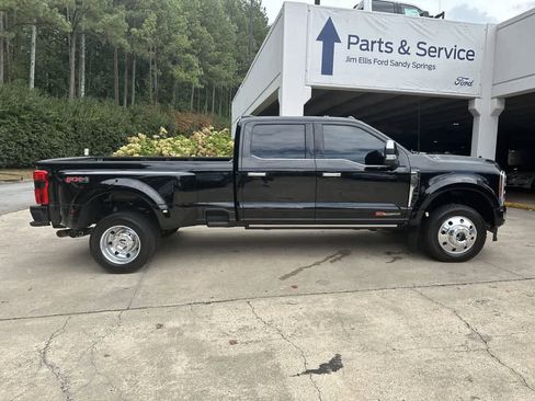 Used 2025 Ford F450 Platinum w/ Platinum Plus Package image 13