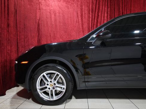 Used 2016 Porsche Cayenne image 5