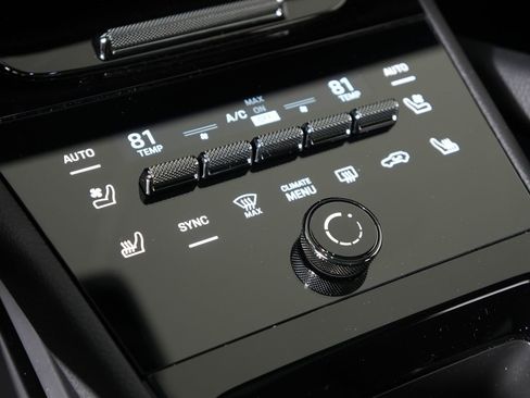 Certified 2026 Porsche Cayenne Coupe AWD/4WD image 33