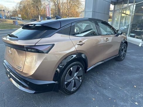 Used 2023 Nissan Ariya image 7