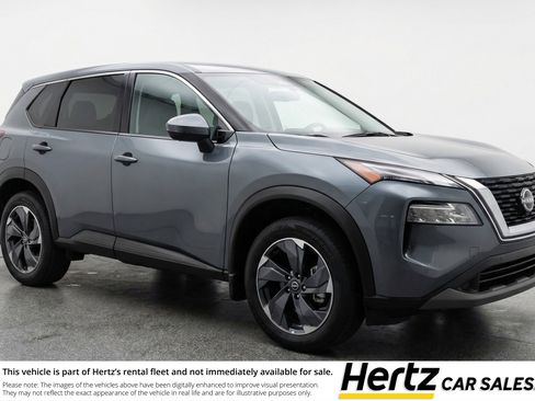 Used 2025 Nissan Rogue SV FWD image 1