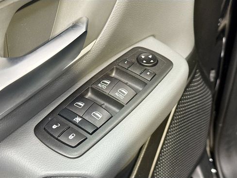 Used 2020 RAM 1500 Big Horn AWD/4WD image 21
