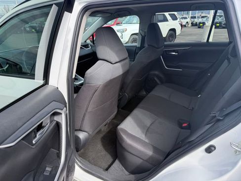 Used 2025 Toyota RAV4 XLE image 5
