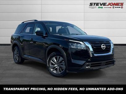 Used 2025 Nissan Pathfinder SV