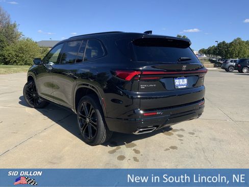 New 2026 Buick Enclave Sport Touring w/ Super Cruise Package image 3