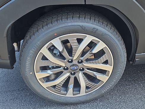 New 2025 Subaru Forester Touring image 3