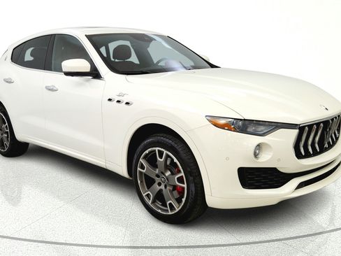 Used 2023 Maserati Levante GT AWD/4WD image 1
