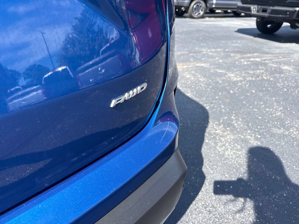 Used 2024 Ford Edge SEL AWD/4WD image 12