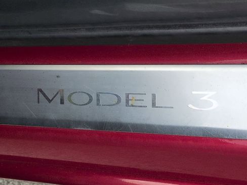 Used 2020 Tesla Model 3 Performance image 13
