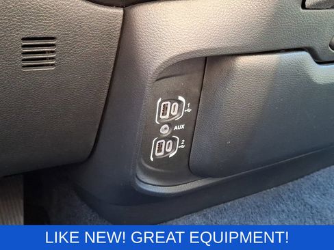 Used 2025 RAM 1500 Warlock AWD/4WD image 23