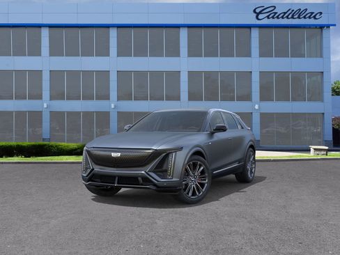 New 2026 Cadillac Lyriq V w/ LPO, Onyx Lite Package AWD/4WD image 8