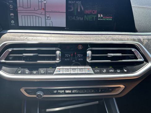 Used 2022 BMW X5 sDrive40i w/ M Sport Package RWD image 25