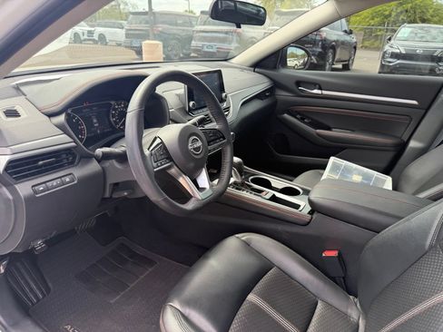 Certified 2023 Nissan Altima 2.5 SR FWD image 14