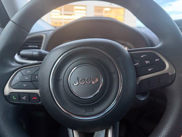 Used 2017 Jeep Renegade Sport w/ Power & Air Group FWD image 12