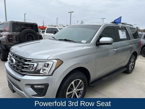 Certified 2021 Ford Expedition XLT image 3