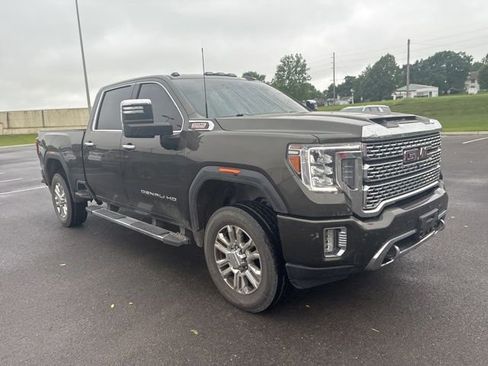Used 2023 GMC Sierra 3500 Denali w/ Technology Package AWD/4WD image 6