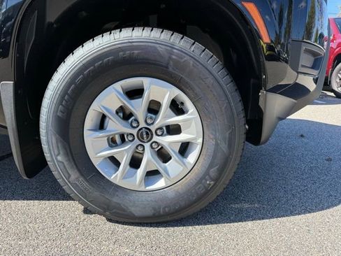 New 2026 Nissan Frontier S image 11