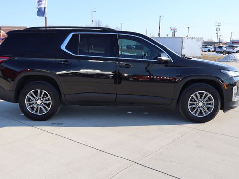 Used 2023 Chevrolet Traverse LT image 5