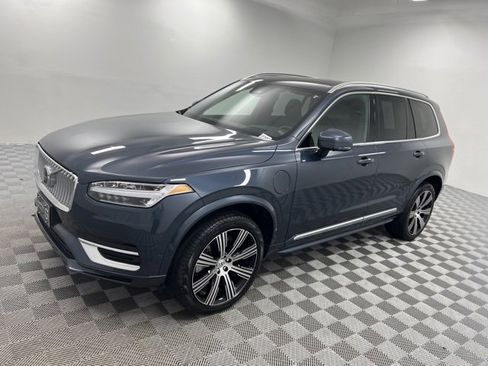 New 2025 Volvo XC90 T8 Ultra w/ Protection Package Premier image 4
