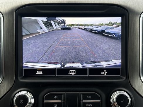 Used 2021 GMC Sierra 1500 Denali w/ Denali Premium Package AWD/4WD image 9