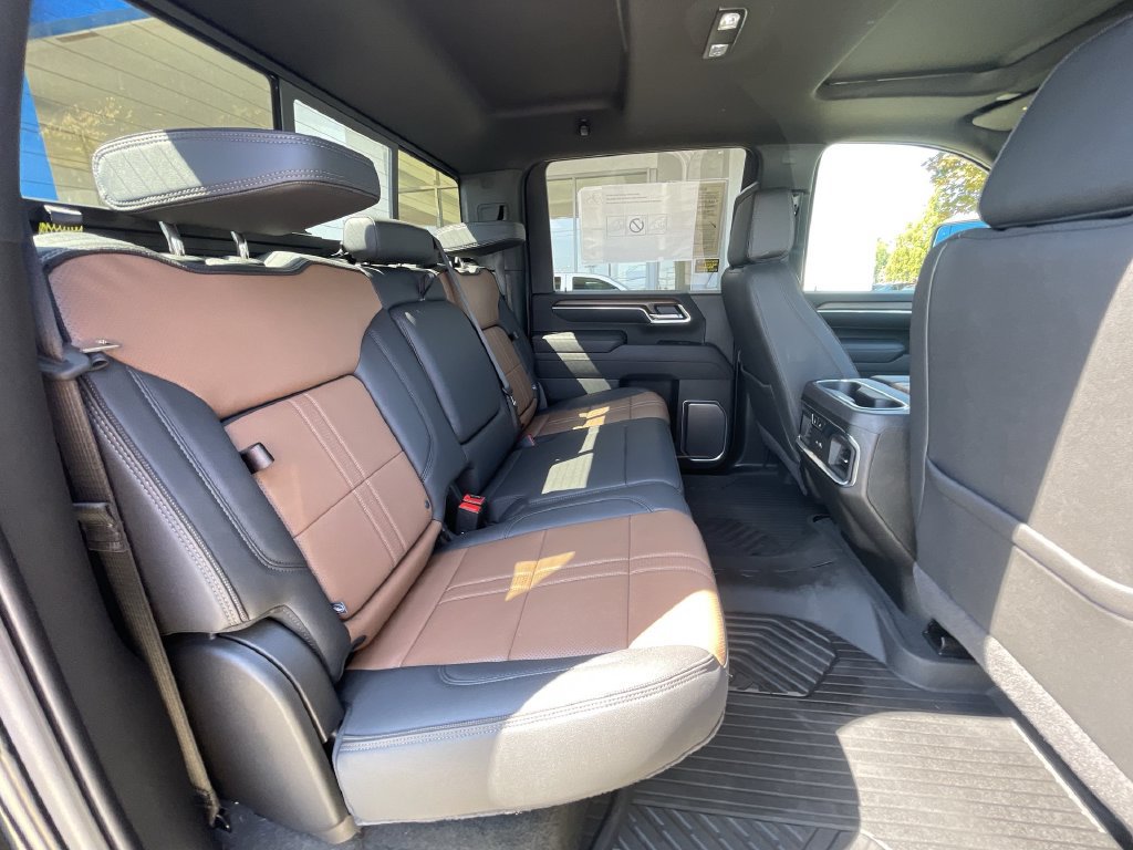 Certified 2025 Chevrolet Silverado 2500 High Country w/ High Country Premium Package AWD/4WD image 27