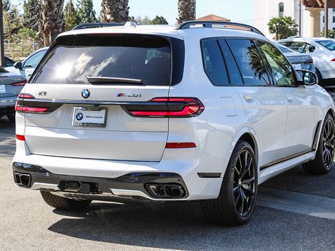 New 2026 BMW X7 M60i image 6