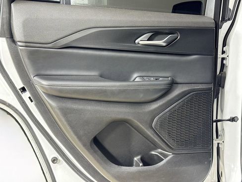 Certified 2023 Jeep Grand Cherokee Laredo X AWD/4WD image 22