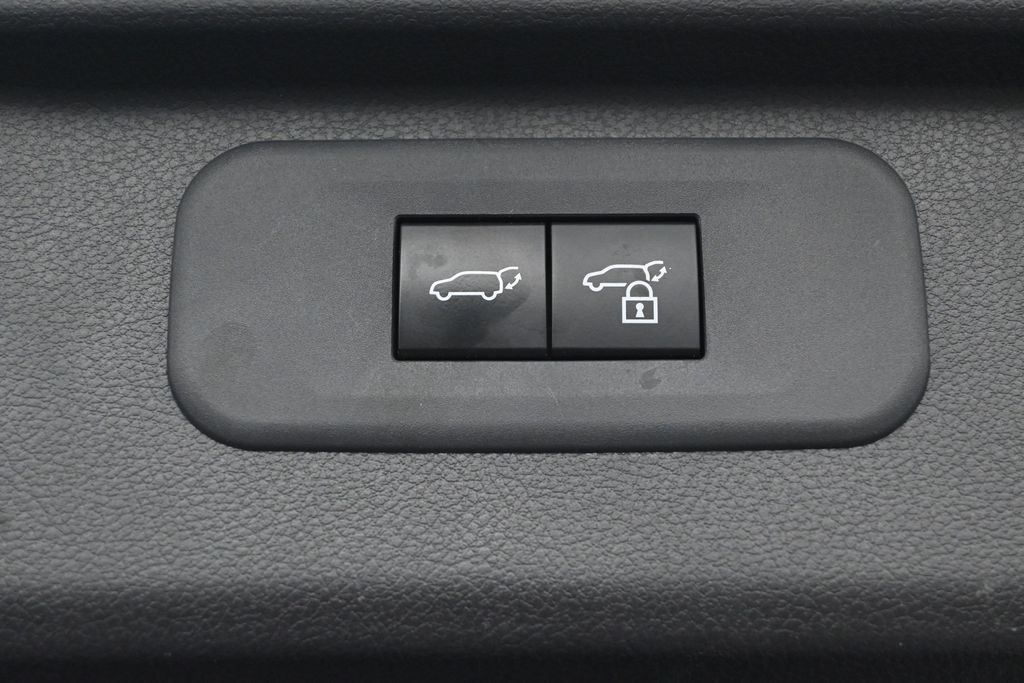 Certified 2024 Toyota Grand Highlander AWD image 32