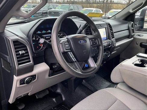 Used 2021 Ford F250 XL w/ STX Appearance Package image 8