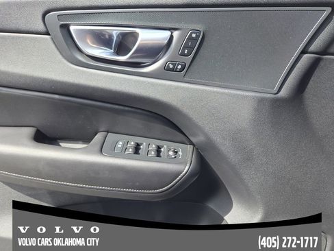 Certified 2025 Volvo XC60 B5 Plus image 22