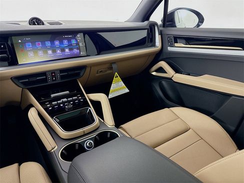 New 2026 Porsche Cayenne E-Hybrid image 28