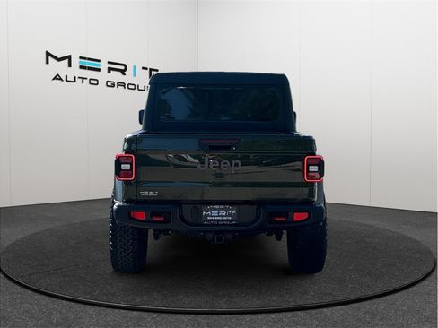Used 2022 Jeep Gladiator Rubicon w/ LED Lighting Group AWD/4WD image 8