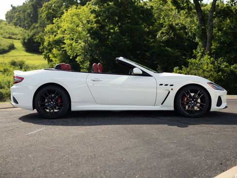 Used 2019 Maserati GranTurismo MC RWD image 8