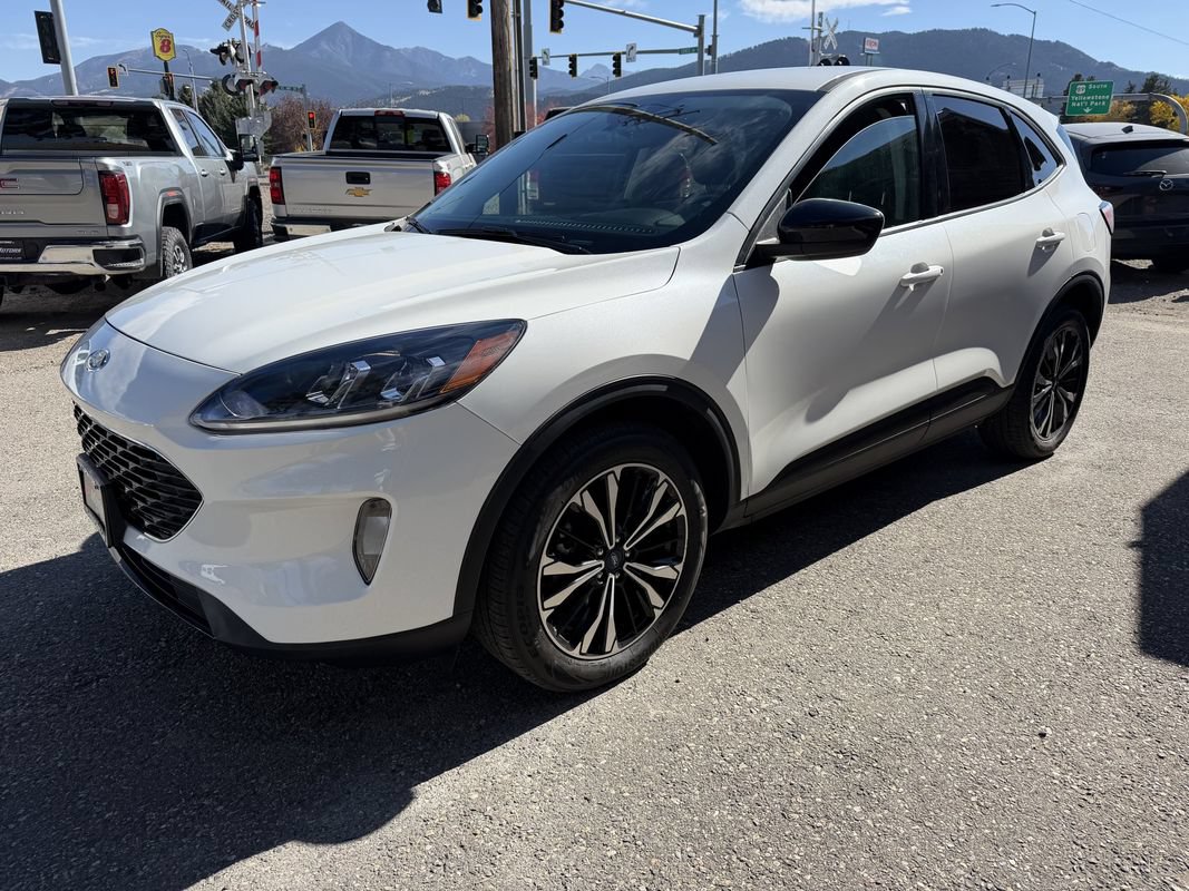 Used 2022 Ford Escape SEL w/ Technology Package AWD/4WD image 5