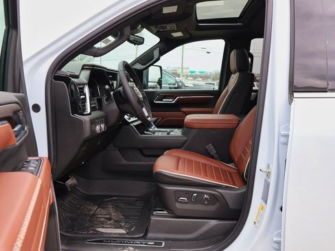 New 2026 GMC Sierra 3500 Denali Ultimate image 8