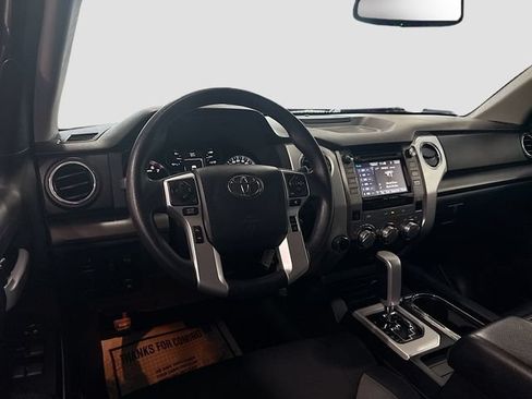 Used 2018 Toyota Tundra SR5 w/ SR5 Upgrade Package AWD/4WD image 21