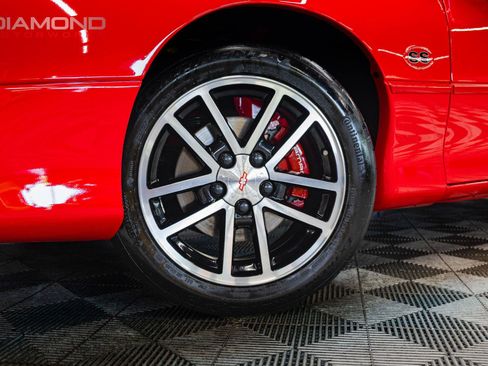 Used 2002 Chevrolet Camaro Z28 w/ SS Performance/Appearance Pkg RWD image 6
