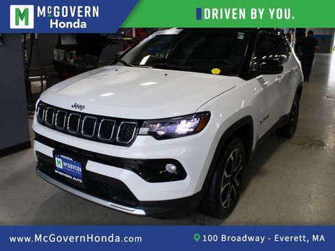 Used 2023 Jeep Compass Limited AWD/4WD image 1