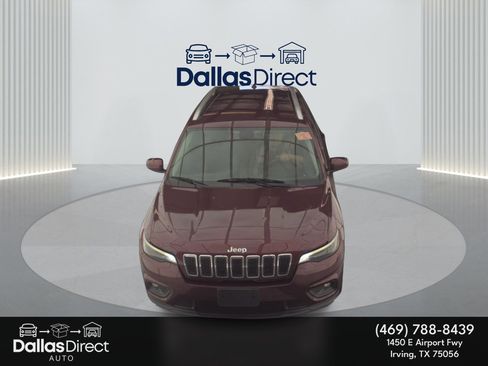 Used 2019 Jeep Cherokee Latitude Plus FWD image 3