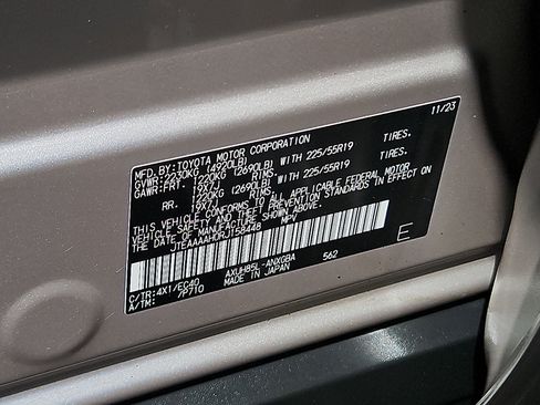 Used 2024 Toyota Venza XLE AWD/4WD image 26