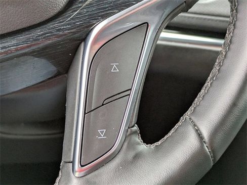 Certified 2025 Cadillac XT5 Premium Luxury image 29