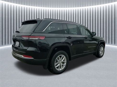 New 2025 Jeep Grand Cherokee Laredo X w/ Luxury Tech Group I image 8