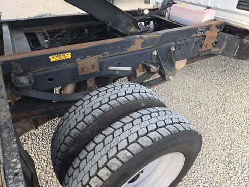 Used 2018 Ford F550 2WD Crew Cab Super Duty w/ Power Equipment Group image 22